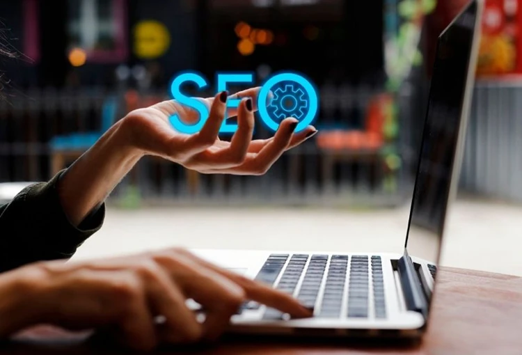 Genç Web Site Tasarımcı